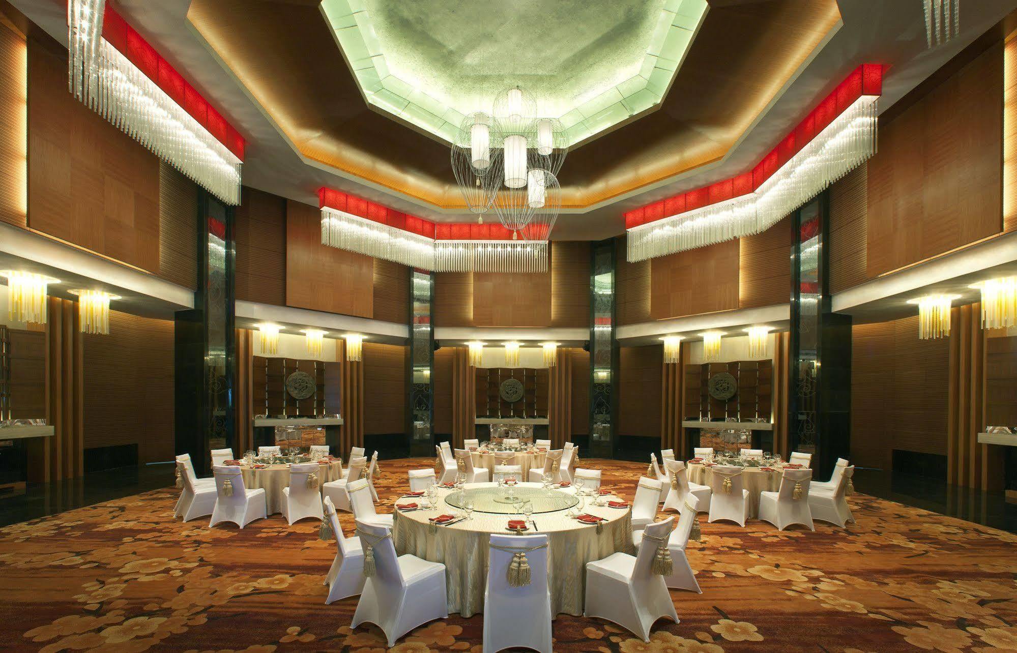 โฟร์ พอยต์ บาย เชอราตัน ไท่ชาง Hotel Taicang ภายนอก รูปภาพ